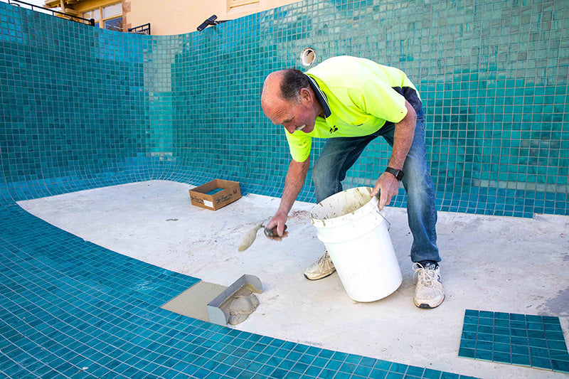 SUPERSPREADER TILING KIT FOR DIY TILING